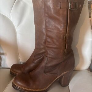 Vintage FRYE Mildred English Pull On Leather Heeled Boots